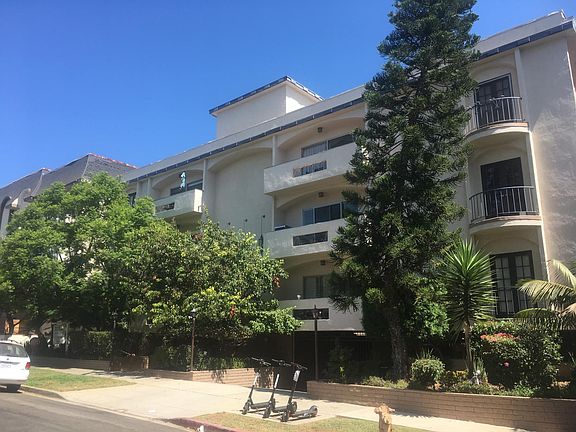 2nd image of 11820 Mayfield Ave APT 212