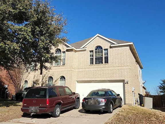 2nd image of 706 Crockett Dr