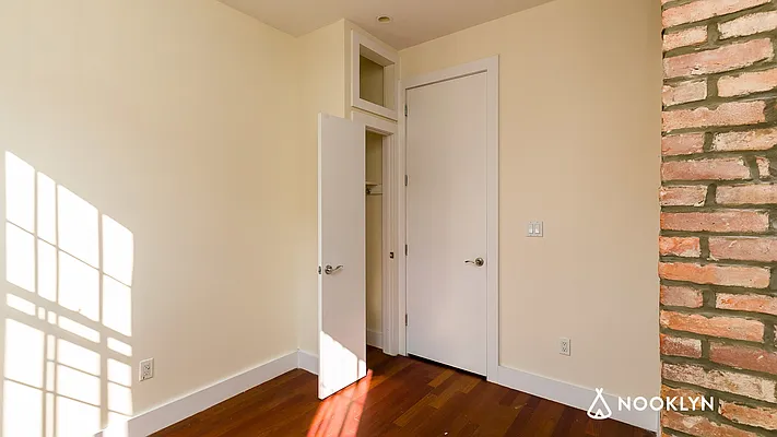 Rented by Nooklyn NYC LLC | media 17