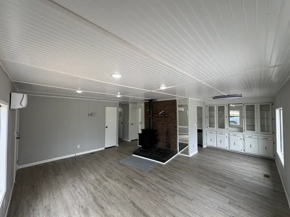 133 Emerson Rd, Reeds Spring, MO 65737