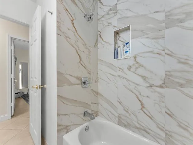 4 bed, 2.0 bath, $7,250 — Photo 4