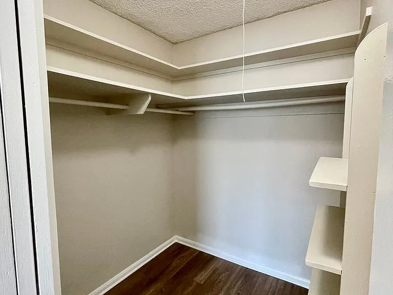 4485 Kansas St — Photo 15