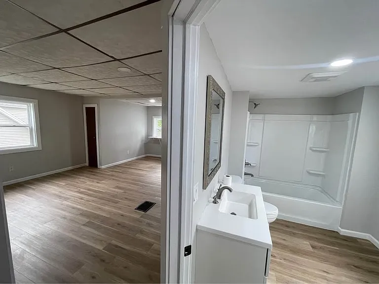 1712 Lafayette Ave SE — Photo 17
