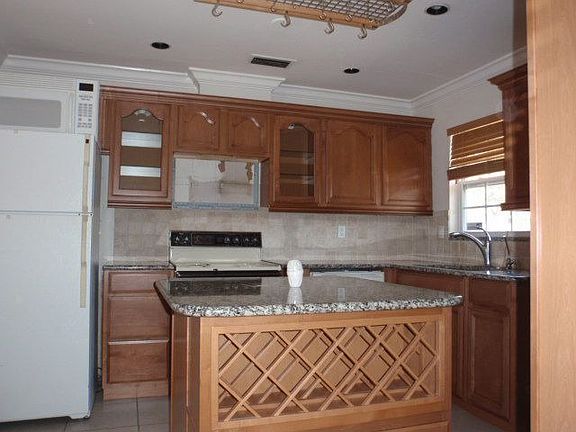 5th image of 27527 Los Amigos Ln