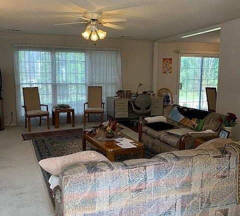 3rd image of 1009 Briarleigh Ct