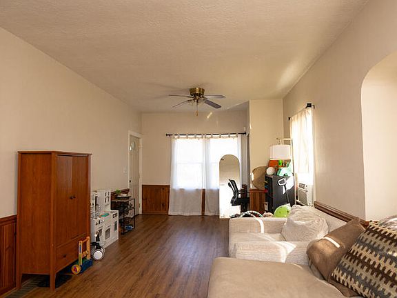 3rd image of 4029 Bowen Rd