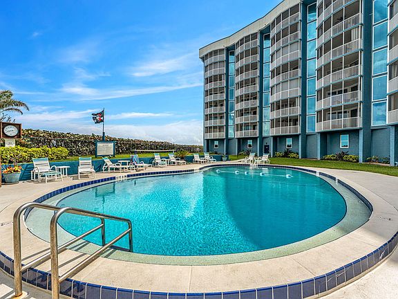 3rd image of 1175 Highway A1a APT 402