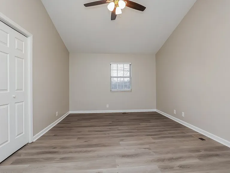1409 Woodchimes Ct — Photo 10