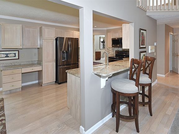 3rd image of 3691 Lexington Ct