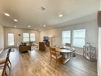 380 Arbor Hls — Photo 12