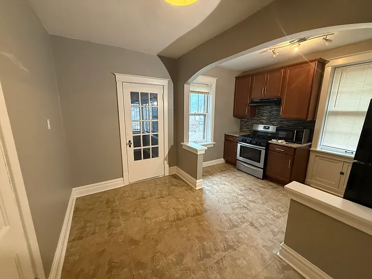 5058 Oleatha Ave #5058A — Photo 41