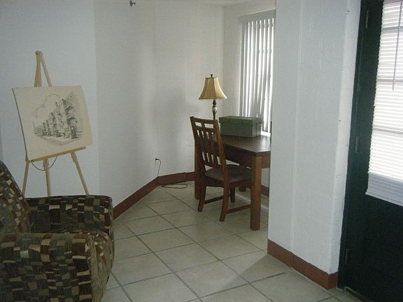 2nd image of 1215 N 7th St APT D