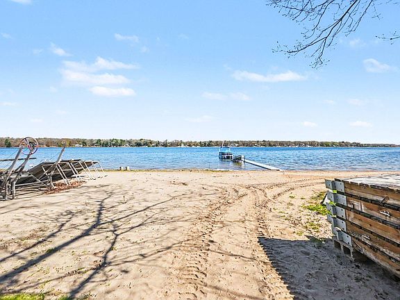 5th image of 8176 W Pine Grove Beach Dr