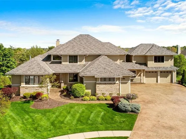 14105 Stearns St, Overland Park, KS 66221