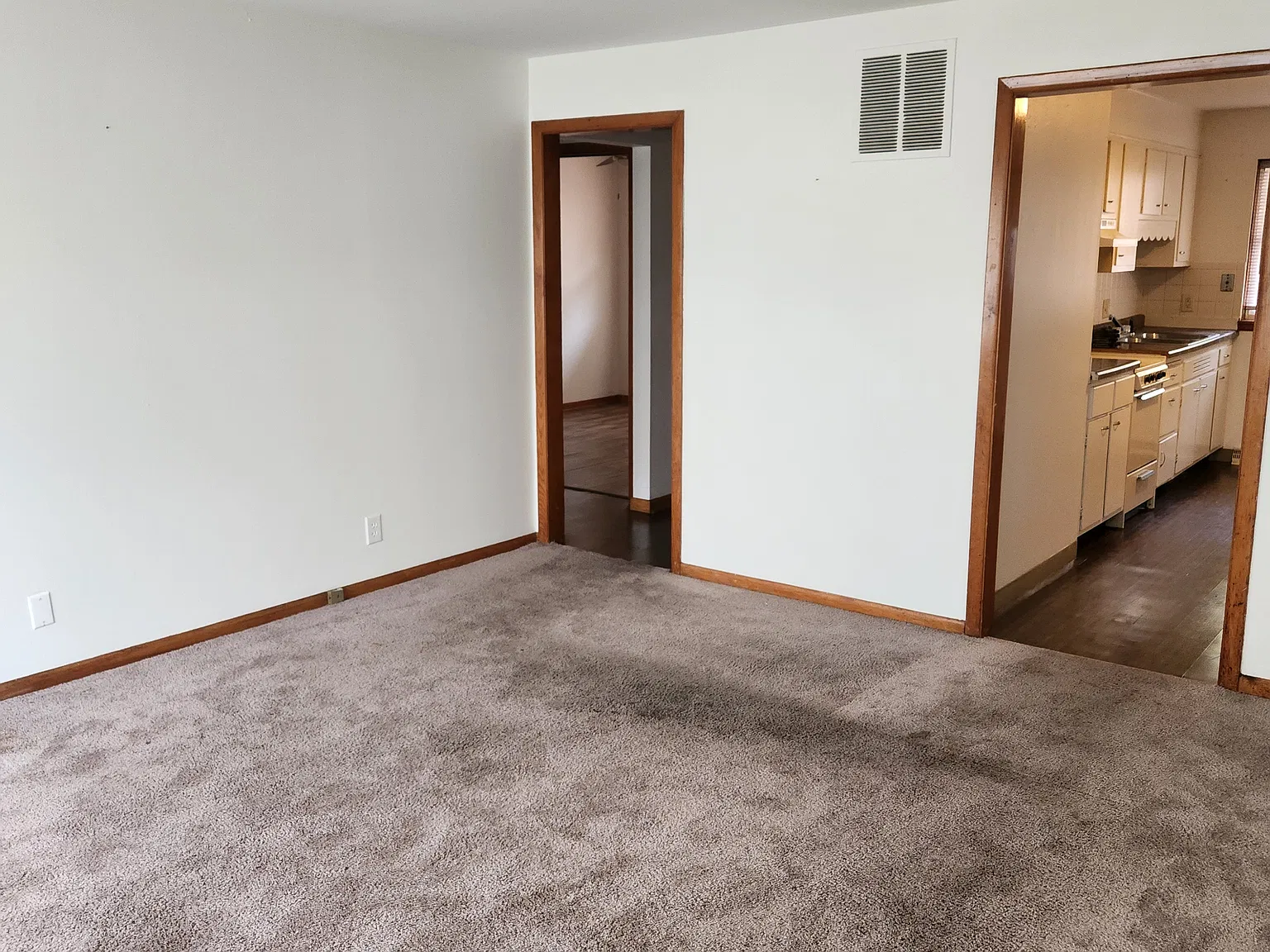 Swords & Rohmann — Photo 3