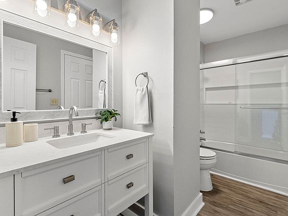 4th image of 7839 Sandida Ct