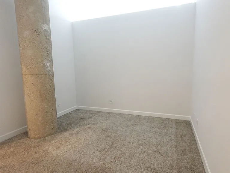 4131 W Belmont Ave #201 — Photo 16