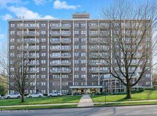 1100 Clove Rd APT 5B, Staten Island, NY 10301