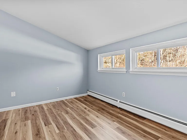 50 E Hill Rd #3L — Photo 11