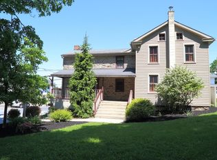 247 W State St, Quarryville, PA 17566