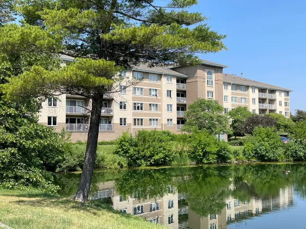 480 E Montrose Ave APT 212, Wood Dale, IL 60191