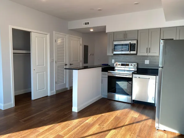 1111 Ridge Ave APT 303, Philadelphia, PA 19123