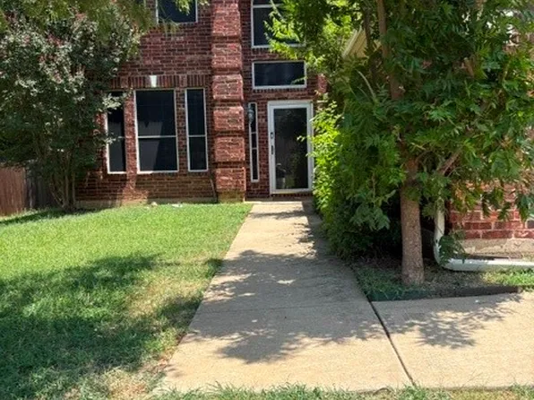 508 Briaroaks Dr, Lake Dallas, TX 75065