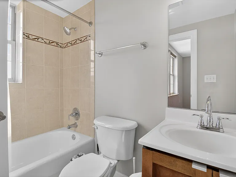 1417 Newton St NW #404 — Photo 23