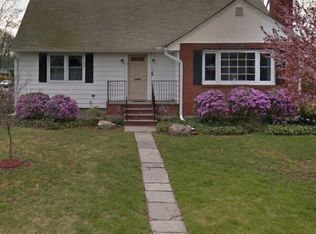 2 Willow Ave, Poughkeepsie, NY 12603