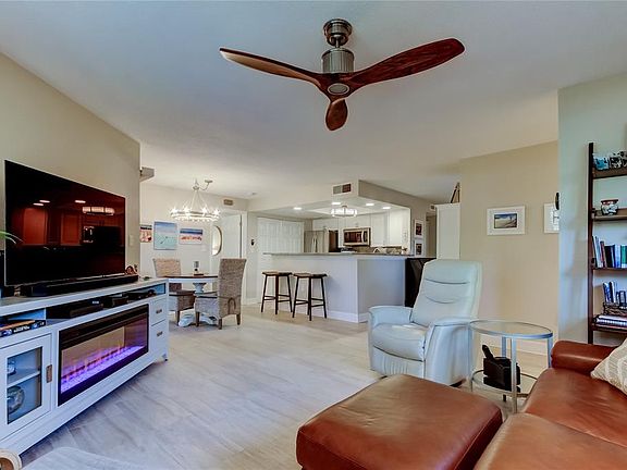 4th image of 1407 Lennox Rd E #1407