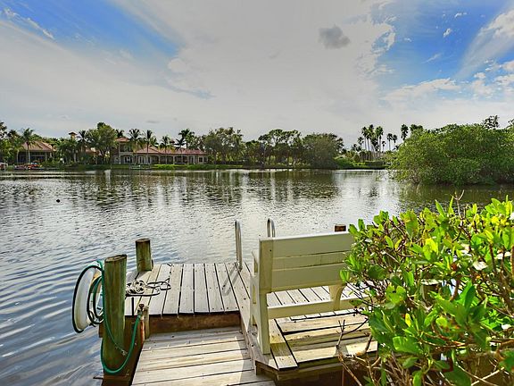 Home For Sale In Riverbend