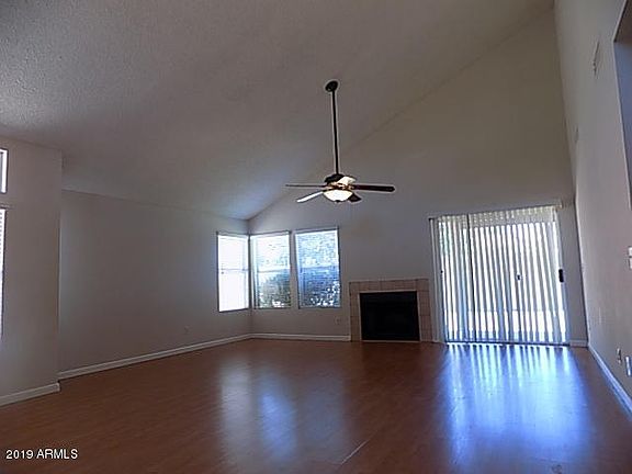 3rd image of 3305 E Wildwood Dr
