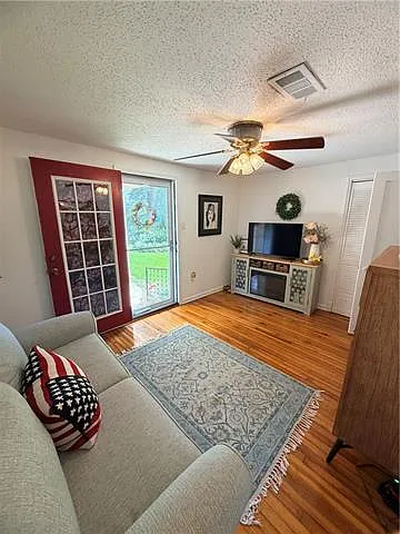 39 Davis Blvd — Photo 13