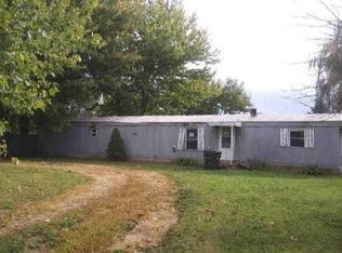 312 N Main St, Kennard, IN 47351