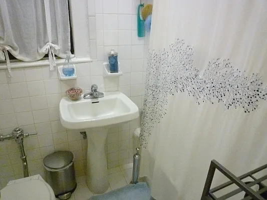 Rented by New York Quality Living Downtown | media 17