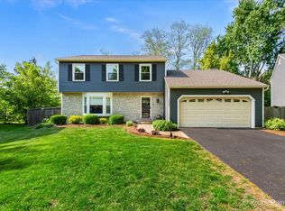 1324 Lancaster Ave, St Charles, IL
