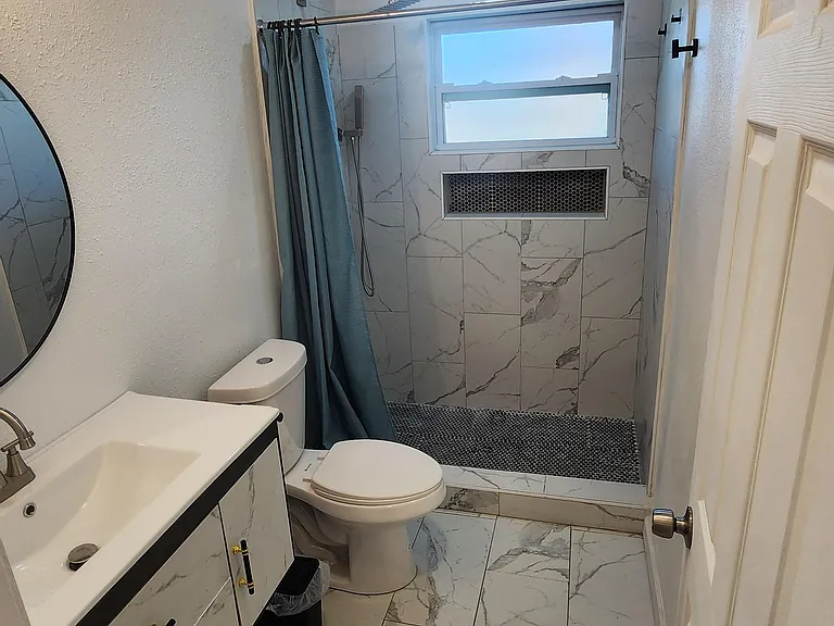 20th Ave W — Photo 10