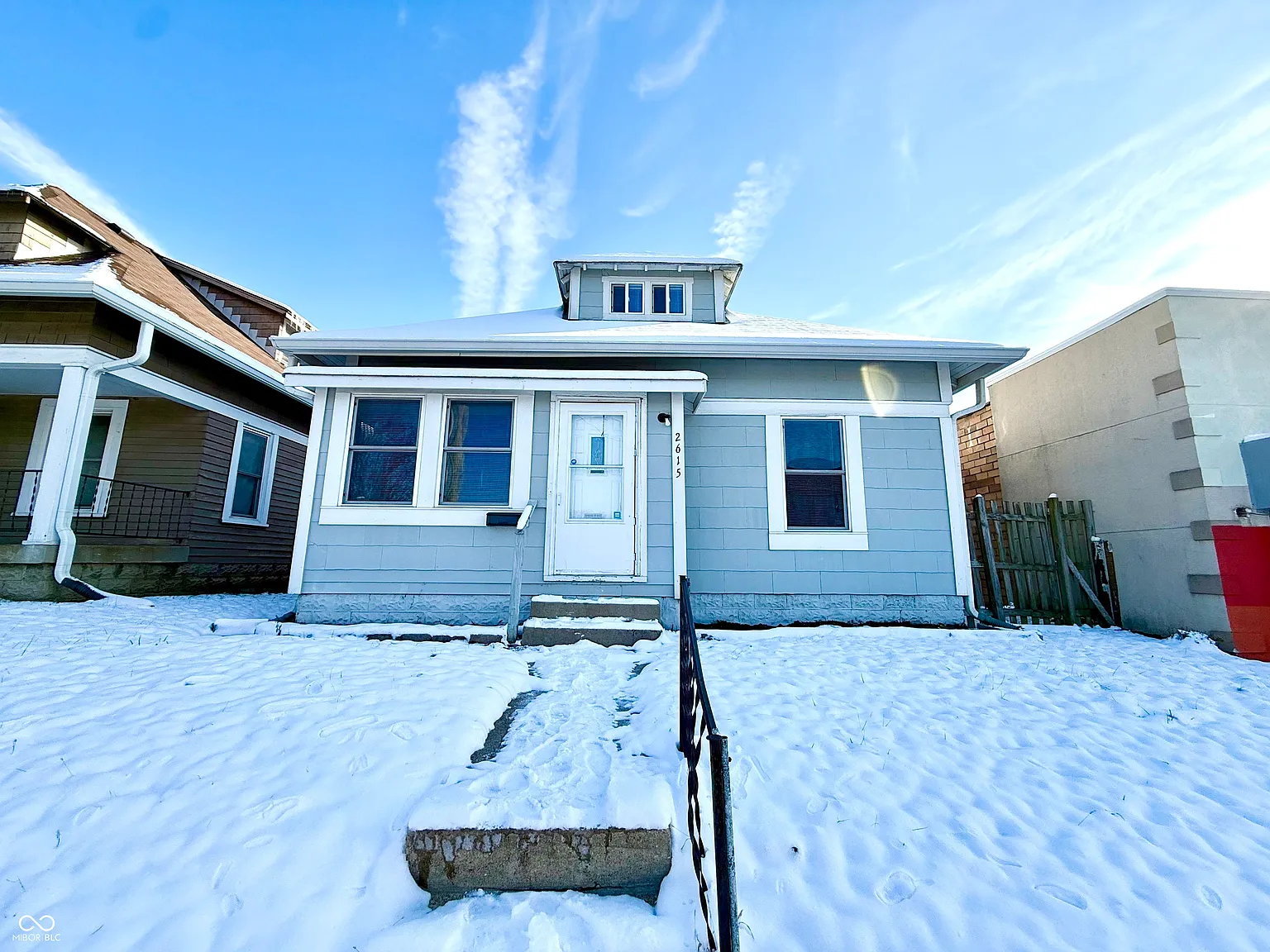 2615 Shelby St photo 1
