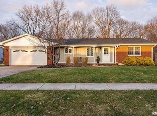 4311 34th Avenue Pl, Moline, IL 61265