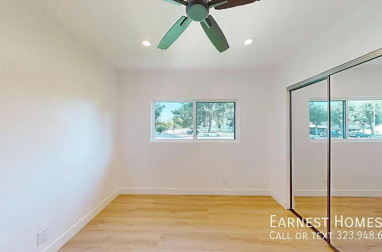 16701 Chatsworth St — Photo 7