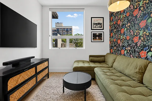 Living room, photo 3