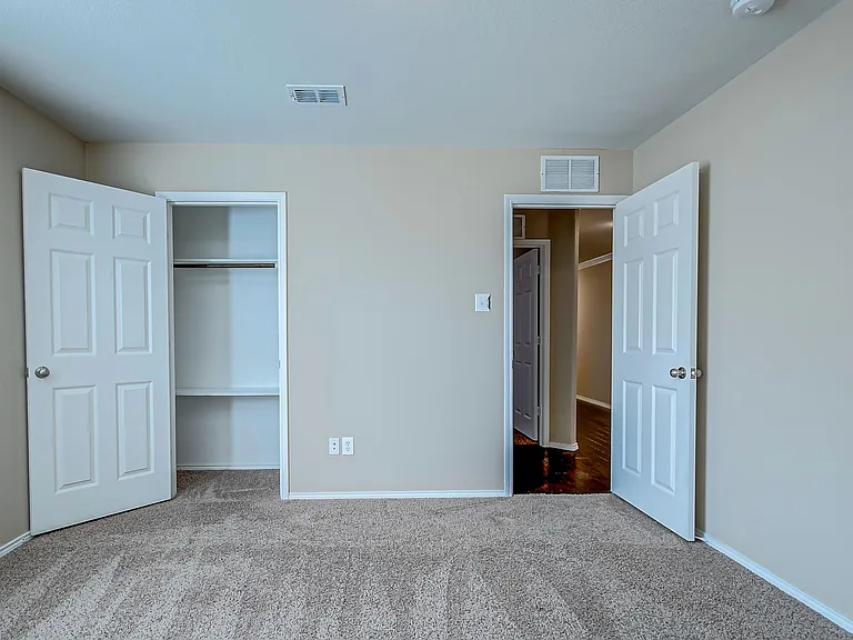 120 Abelia Dr — Photo 9