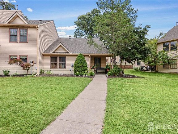 4th image of 607 Bluebell Dr