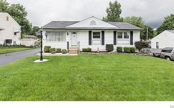 2nd image of 10921 Juniper Ct