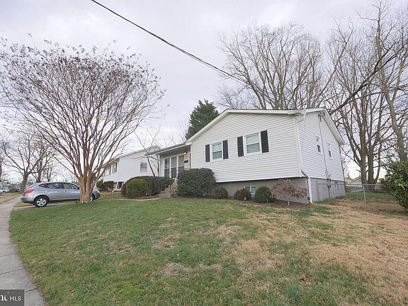 2nd image of 13405 Tangier Pl
