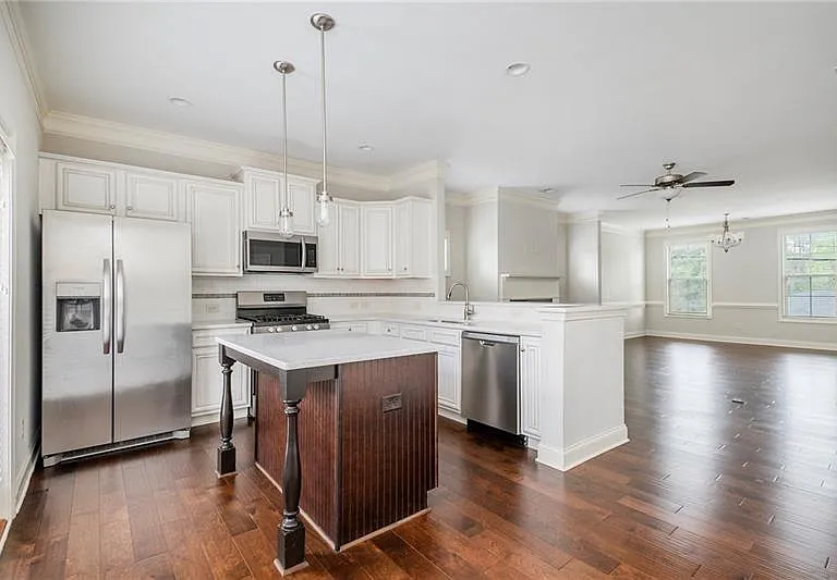 2808 Fullers Aly — Photo 4