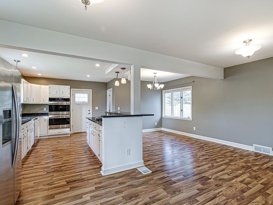 1st image of 7544 Oakland Ave