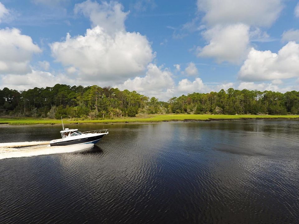 Intracoastal with Boat