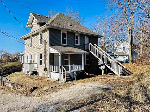 3rd image of 919 Leclaire St