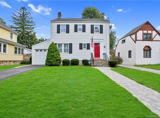 17 Pierce Pl, Stamford, CT 06906
